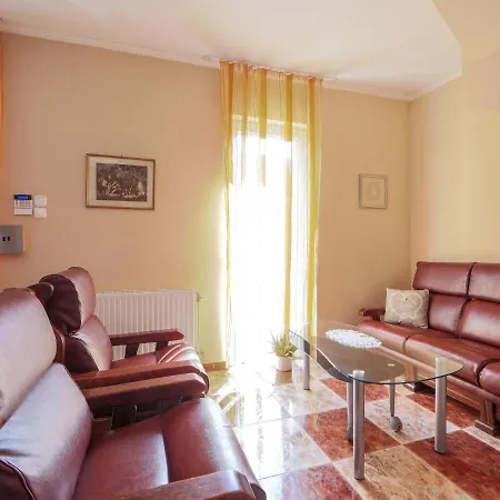 Beata By Interhome بيت للعطل *